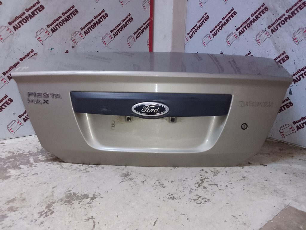 Tapa de Baúl FORD	FIESTA MAX (B-0100)