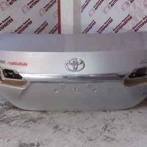 Tapa De Baul TOYOTA COROLLA L/N (B-0103)