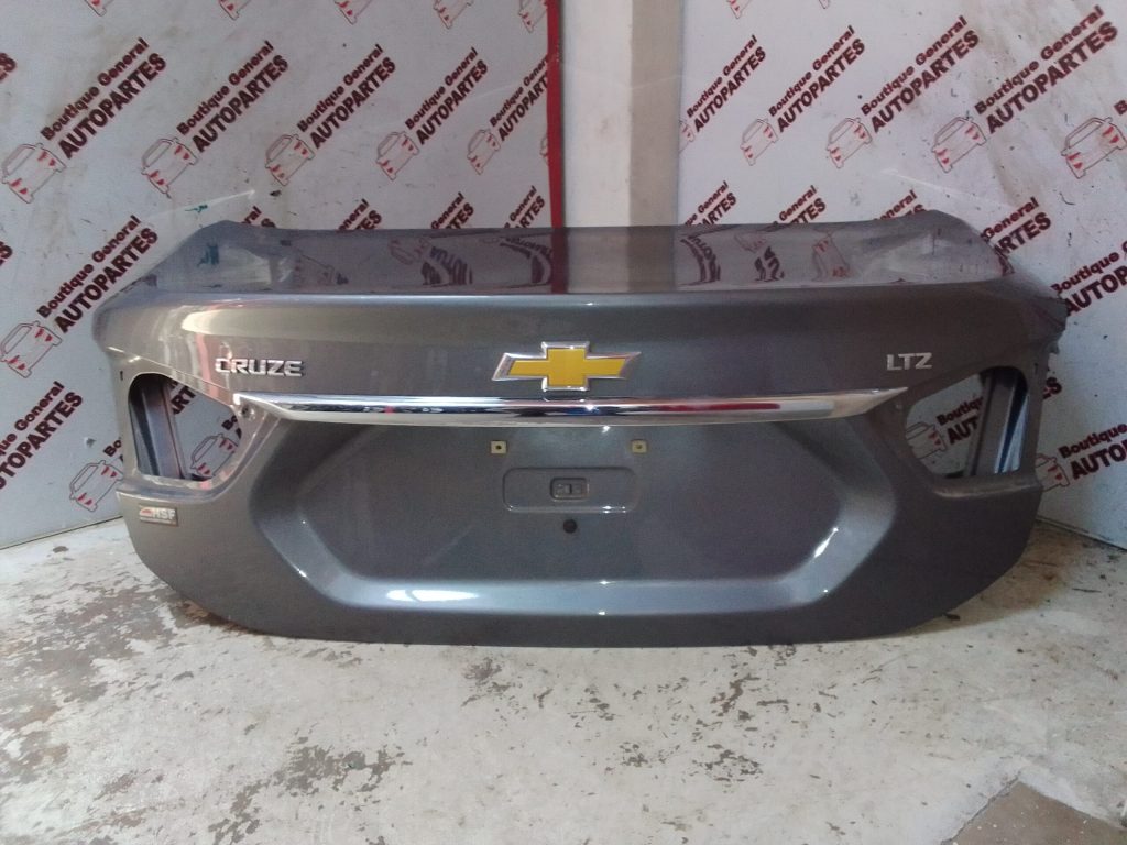 Tapa de Baúl CHEVROLET CRUZE L/N (B-0106)