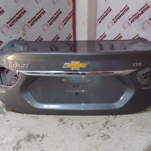 Tapa de Baúl CHEVROLET CRUZE L/N (B-0106)