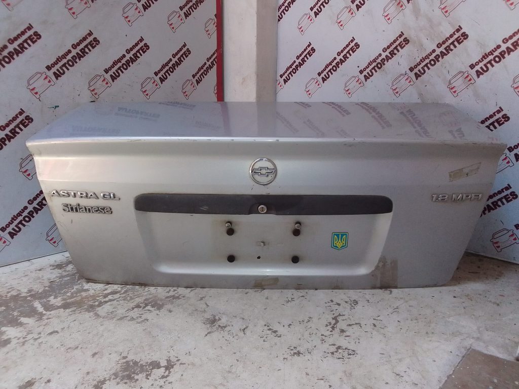Tapa de Baúl CHEVROLET ASTRA GL 1.8 (B-0125)