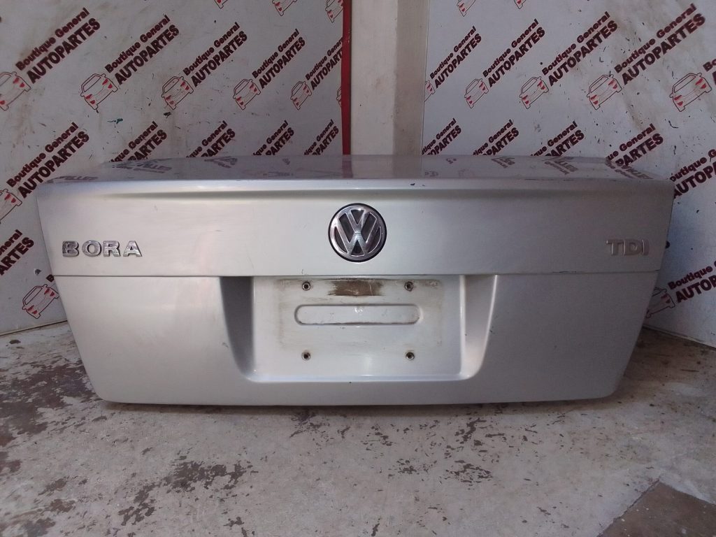 Tapa De Baúl VOLKSWAGEN BORA TDI (B-0130)