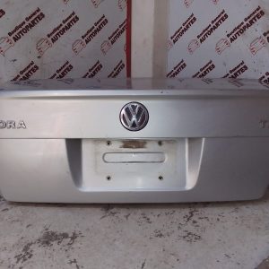 Tapa De Baúl VOLKSWAGEN BORA TDI (B-0130)