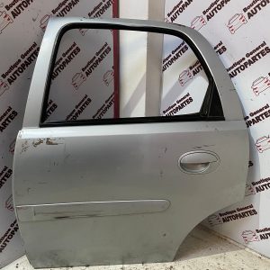 Puerta Trasera Izquierda Chevrolet Corsa 2