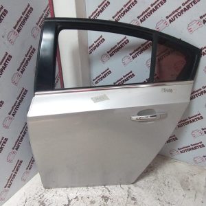 Puerta Trasera Izquierda Chevrolet Cruze