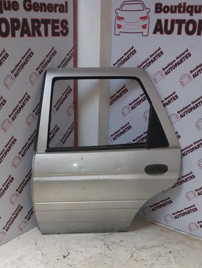 Puerta Trasera Izquierda Ford Escort