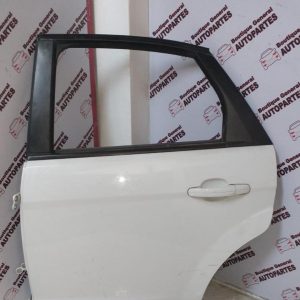 Puerta Trasera Izquierda Ford Focus