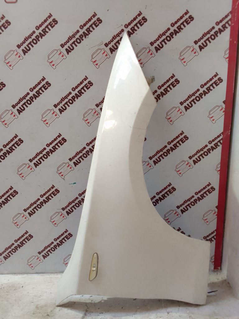 Guardabarro Delantero Derecho BMW 118 (LB-0037)