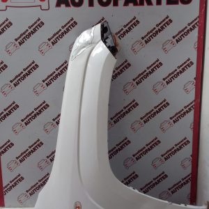 Guardabarro Delantero Derecho Volkswagen Amarok (LB-0098)