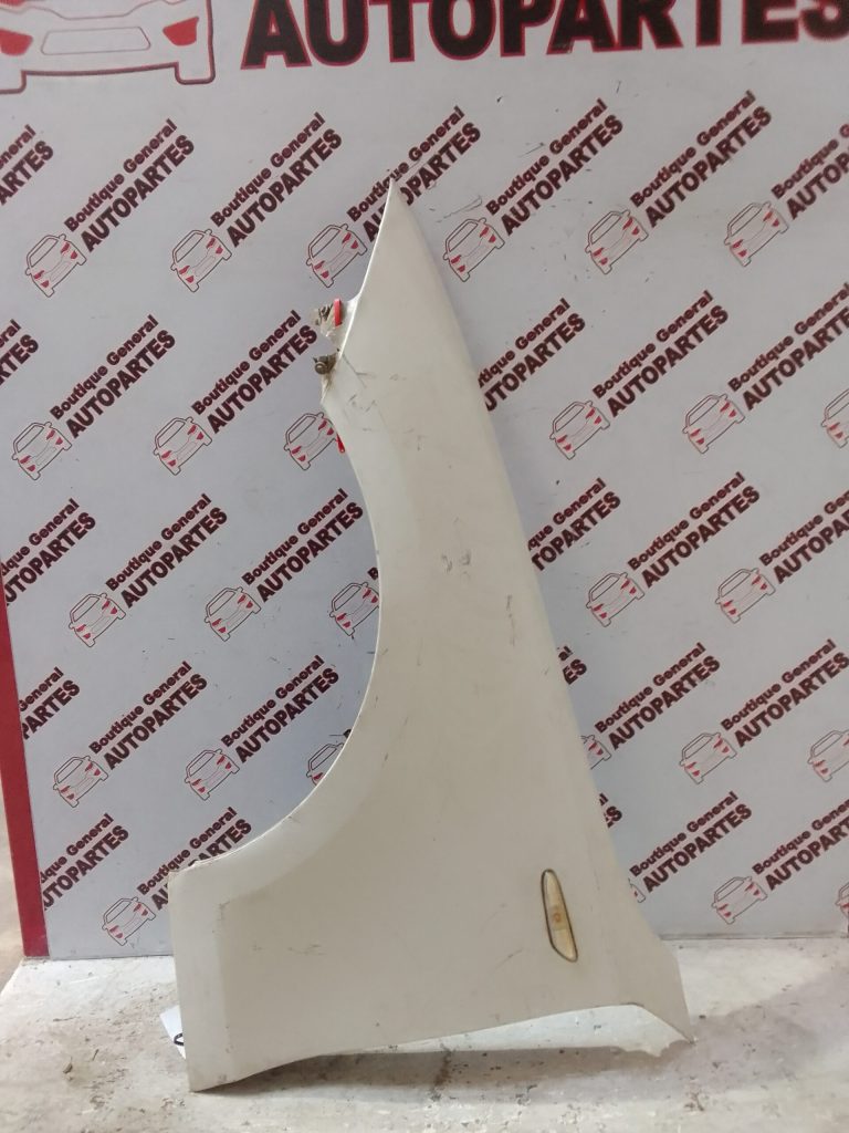Guardabarro Delantero Izquierdo BMW 118 (LB-0045)