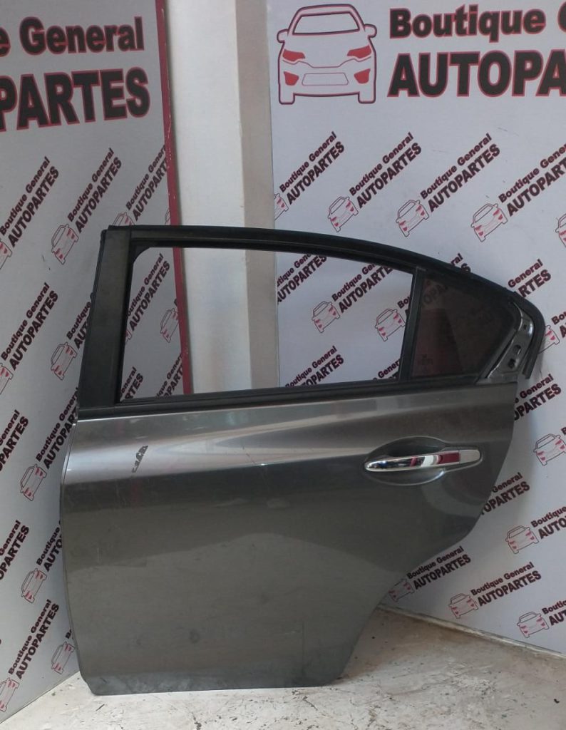 Puerta Trasera Izquierda Honda Civic