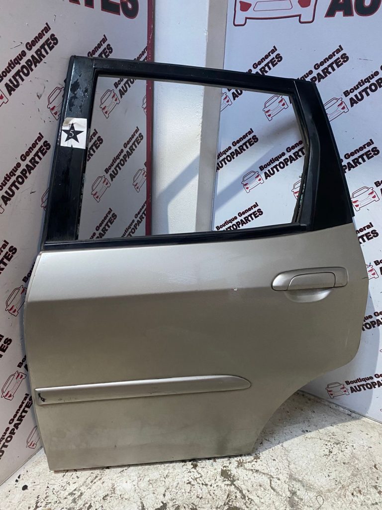 Puerta Trasera Izquierda Honda Fit