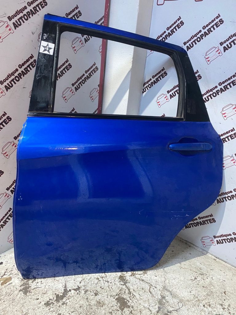 Puerta Trasera Izquierda Nissan Note