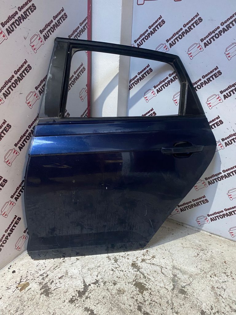 Puerta Trasera Izquierda Nissan Versa