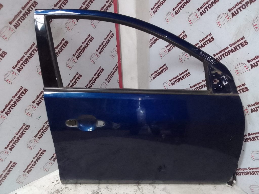 Puerta Delantera Derecha Nissan Versa (PDD-0158)