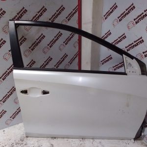 Puerta Delantera Derecha Toyota Yaris (PDD-0183)