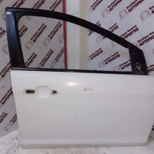 Puerta Delantera Derecha Ford FOCUS 3/ TREND (PDD-0204)