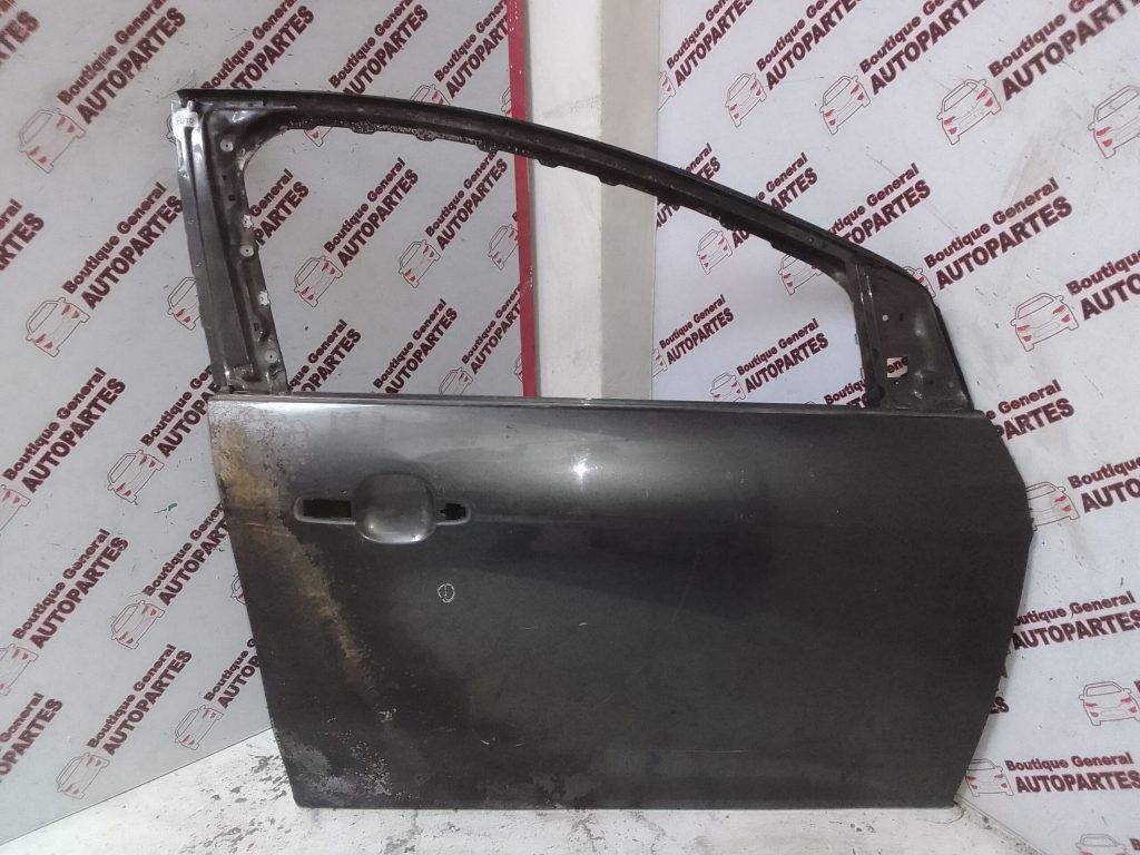 Puerta Delantera Derecha Ford Focus 3 L/N (PDD-0207)