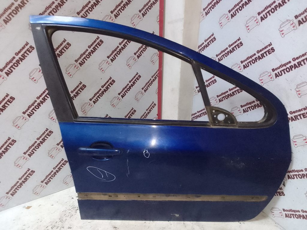 Puerta Delantera Derecha Peugeot 307 (PDD-0225)