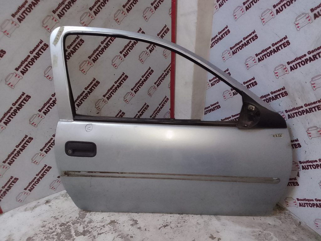 Puerta delantera derecha CHEVROLET CORSA 3P BASE L/08 (PDD-0362)