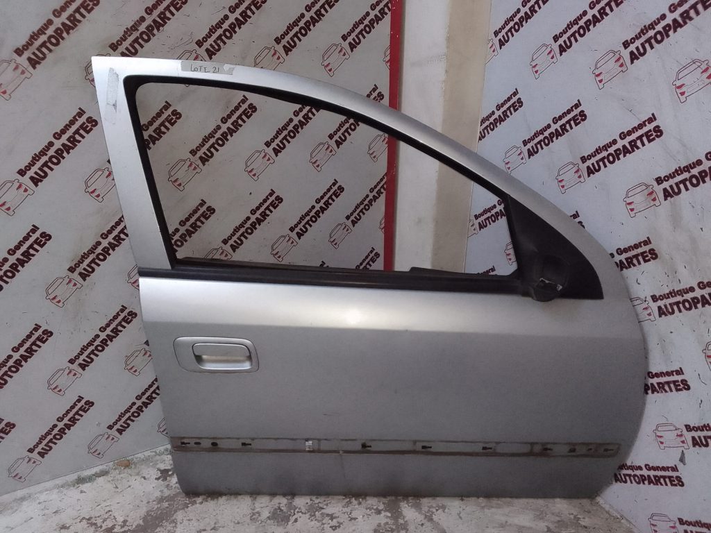 Puerta Delantera Derecha Chevrolet Astra (PDD-0370)