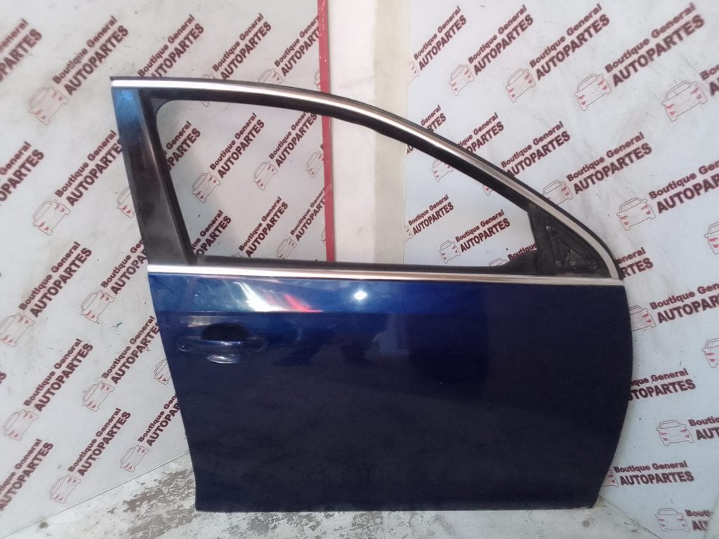 Puerta delantera derecha VOLKSWAGEN VENTO 2006/11 (PDD-0374)