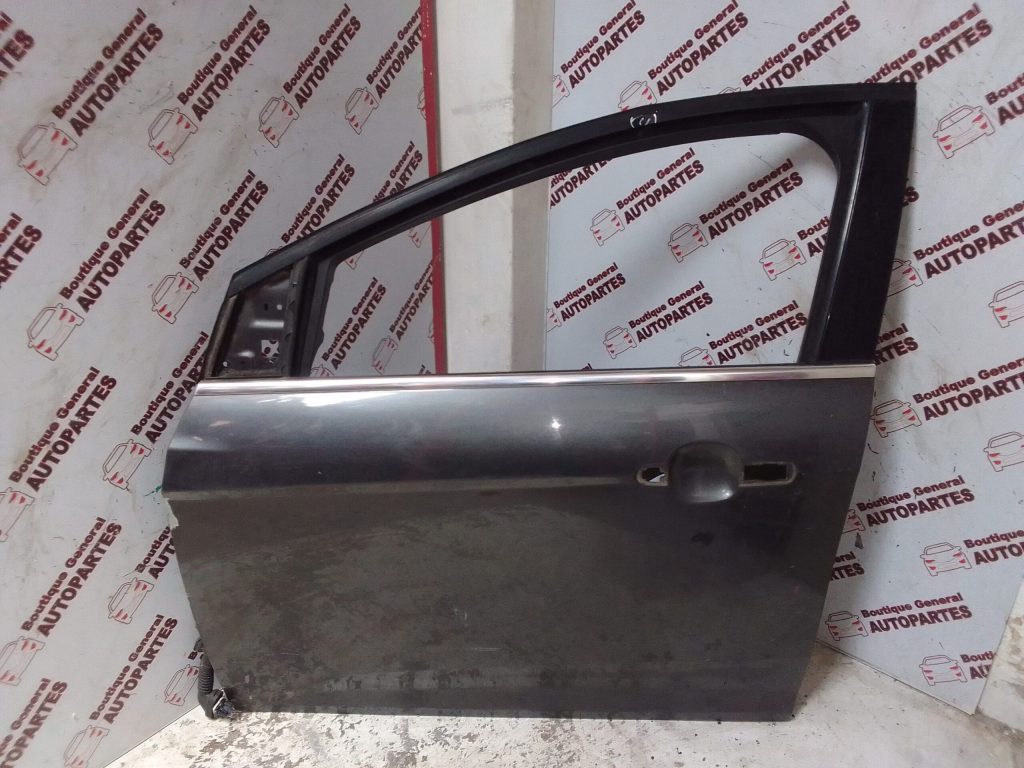 Puerta Delantera Izquierda FORD FOCUS 5P (PDI-0132)