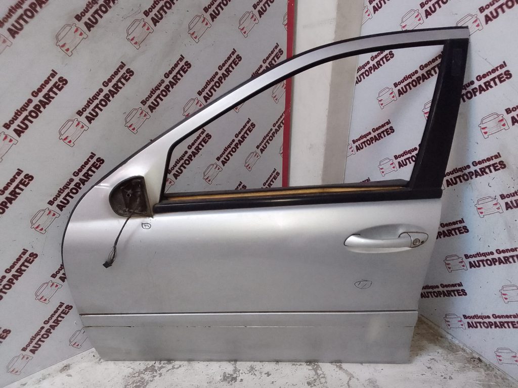 Puerta Delantera Izquierda MERCEDES BENZ C 200 KOMPRESSOR SPORT EDITION 4P (PDI-0259)