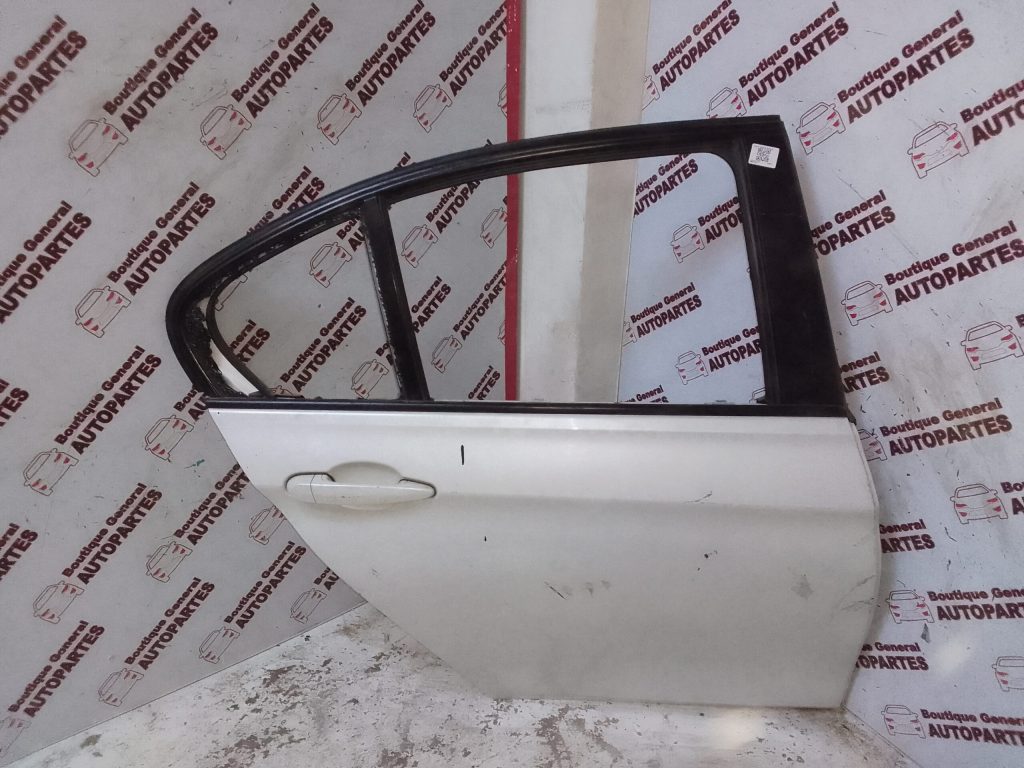 Puerta Trasera Derecha BMW 3 E90 320D (PTD-0102)