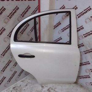 Puerta Trasera Derecha Nissan March (PTD-0103)