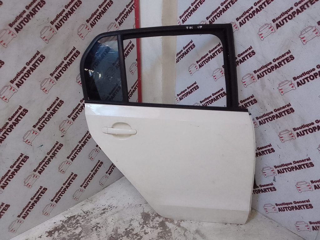 Puerta Trasera Derecha Volkswagen UP (PTD-0119)