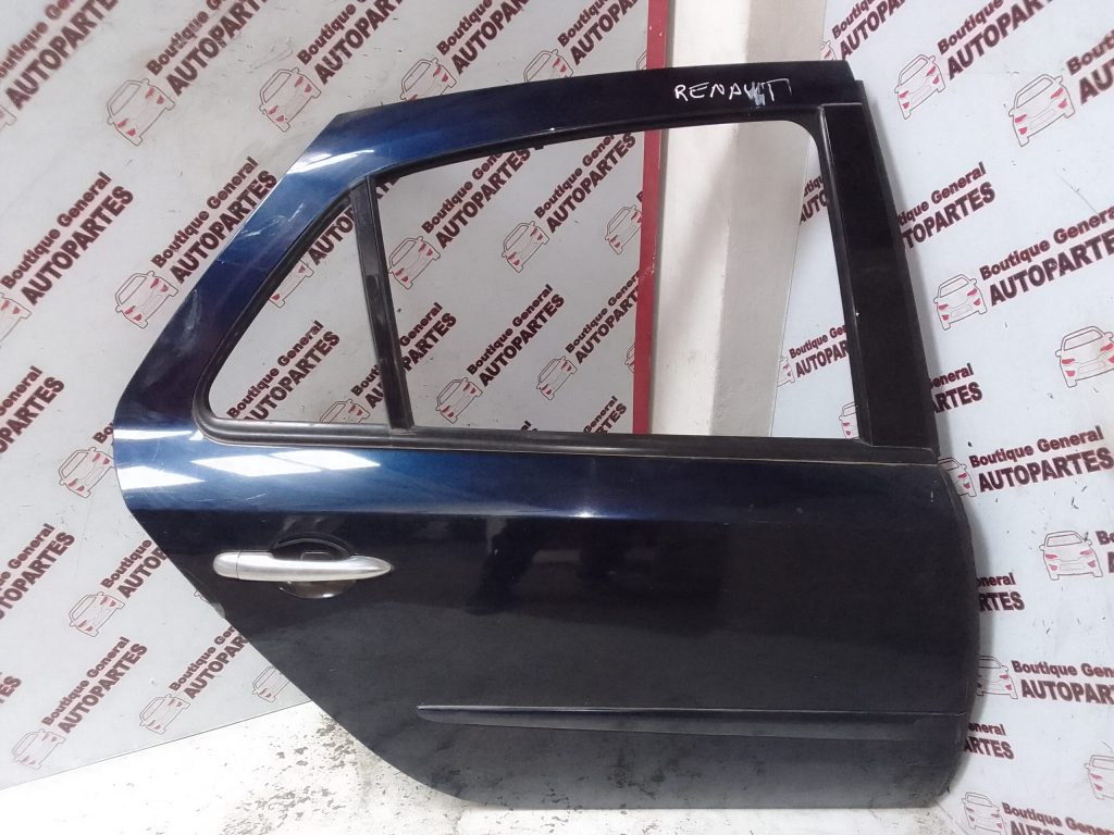 Puerta Trasera Derecha Renault Laguna (PTD-0137)