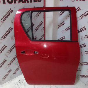 Puerta Trasera Derecha Toyota Hilux (PTD-0164)