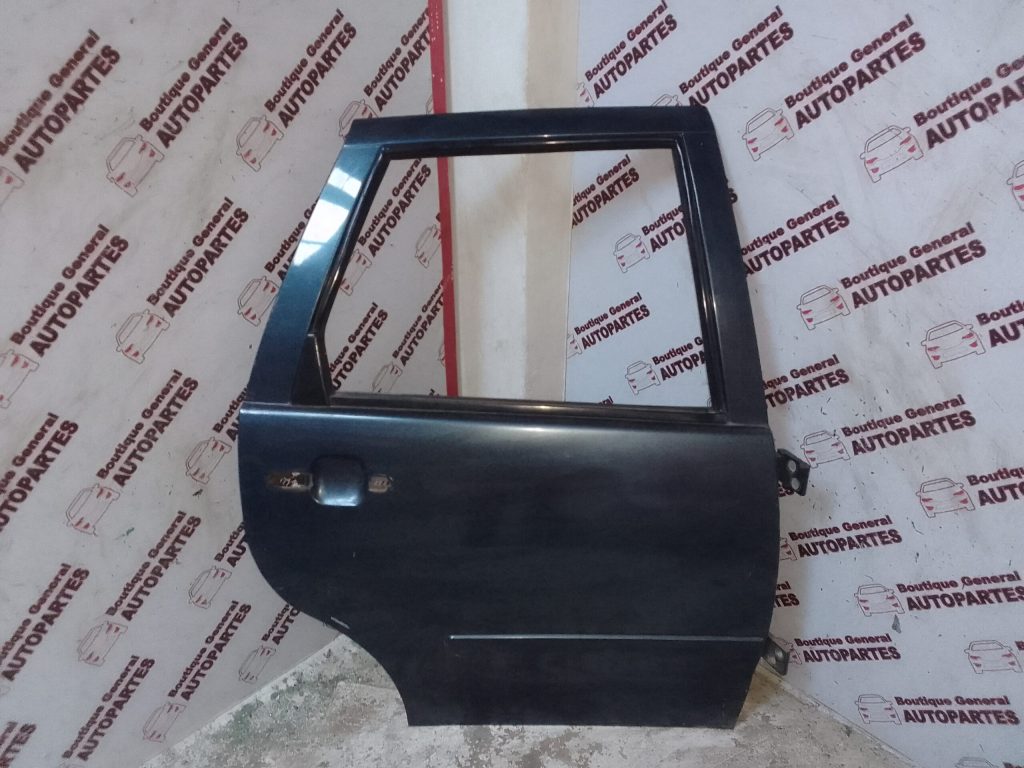Puerta Trasera Derecha Volkswagen Polo (PTD-0167)