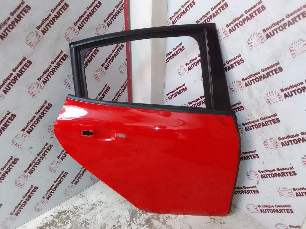 Puerta Trasera Derecha Peugeot 208 (PTD-0183)