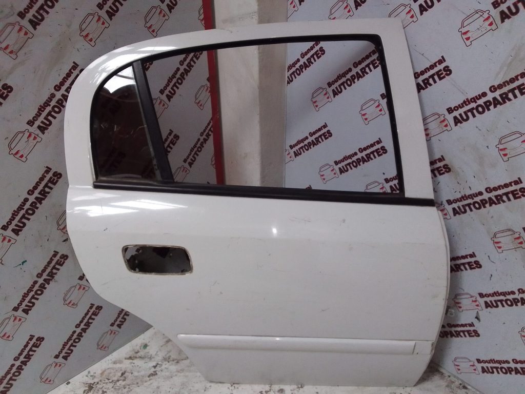 Puerta Trasera Derecha Chevrolet Astra (PTD-0212)
