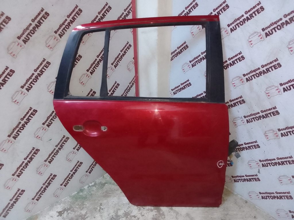 Puerta Trasera Derecha Volkswagen Suran (PTD-0215)
