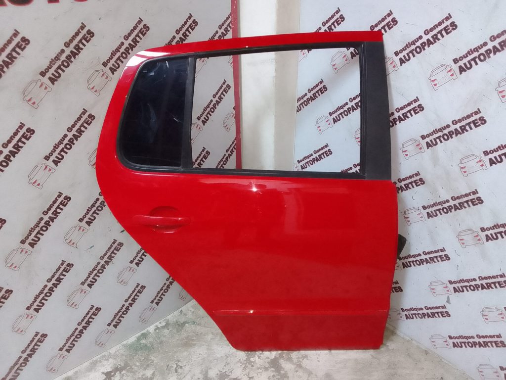 Puerta Trasera Derecha VOLKSWAGEN SURAN/ FOX (PTD-0223)