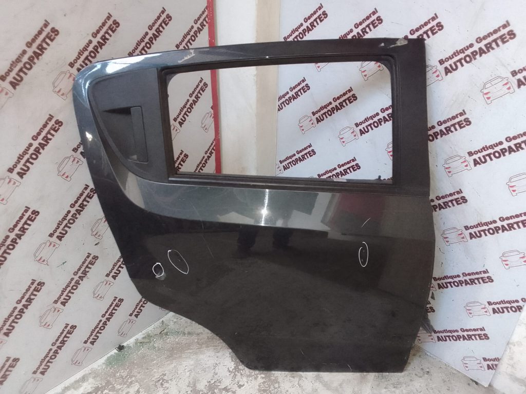 Puerta Trasera Derecha Chevrolet Sonic 5P (PTD-0325)