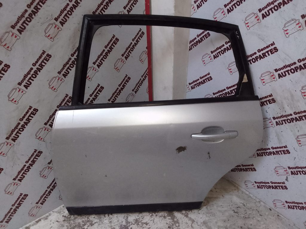 Puerta Trasera Izquierda CITROEN C4 con baúl (PTI-0125)