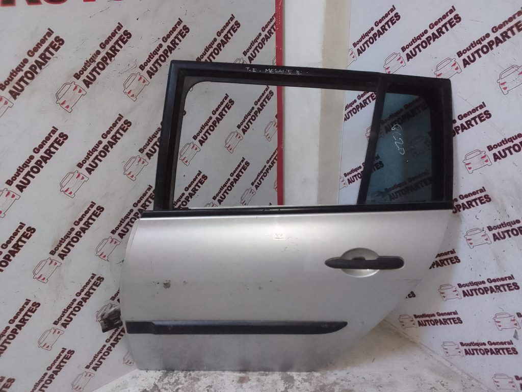 Puerta Trasera Izquierda Renault Megane (PTI-0146)