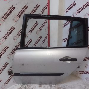 Puerta Trasera Izquierda Renault Megane (PTI-0146)
