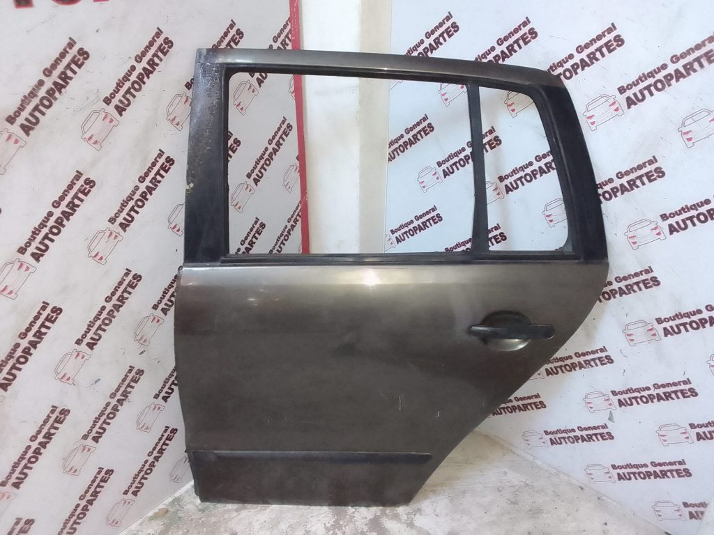 Puerta Trasera Izquierda VOLKSWAGEN SURAN (PTI-0183)