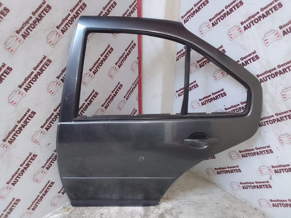 Puerta Trasera Izquierda Volkswagen Bora (PTI-0211)