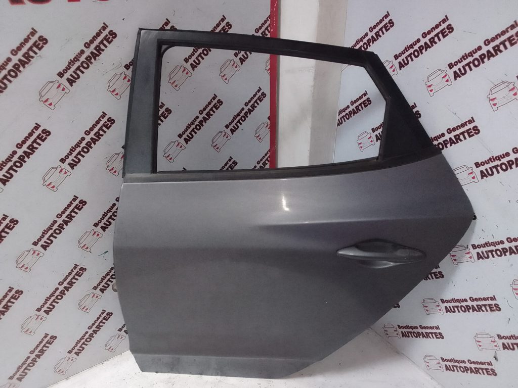 Puerta Trasera Izquierda Hyundai Tucson 2.0 4×2 Gl L/10 5p (PTI-0271)