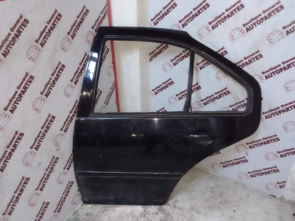 Puerta Trasera Izquierda Volkswagen Bora (PTI-0289)