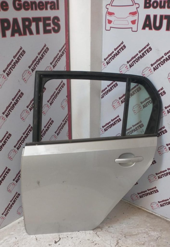 Puerta Trasera Izquierda Volkswagen Up!