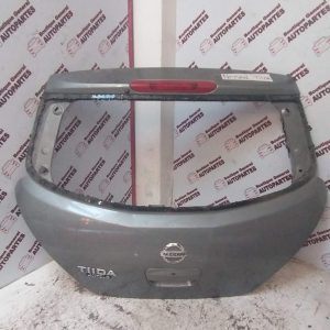 Porton Nissan Tiida (LB-0212)