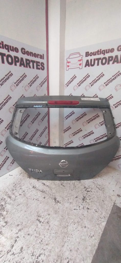 Porton Nissan Tiida (LB-0212)