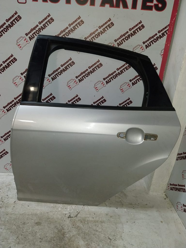 Puerta Trasera Izquierda Ford Focus Kinetic
